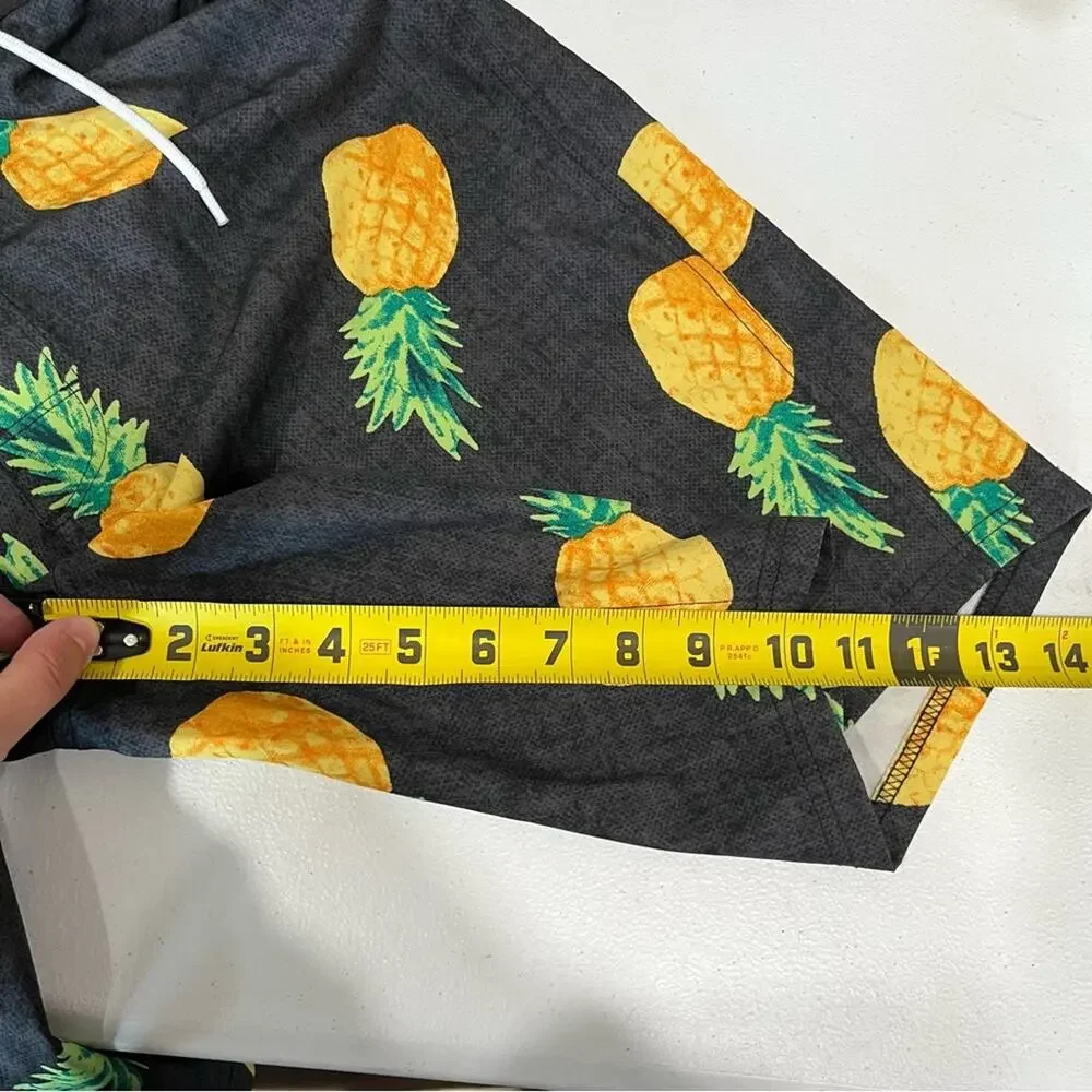 vtg Old Navy California Swim Trunks Men’s Board Shorts Pineapple Print Size 32